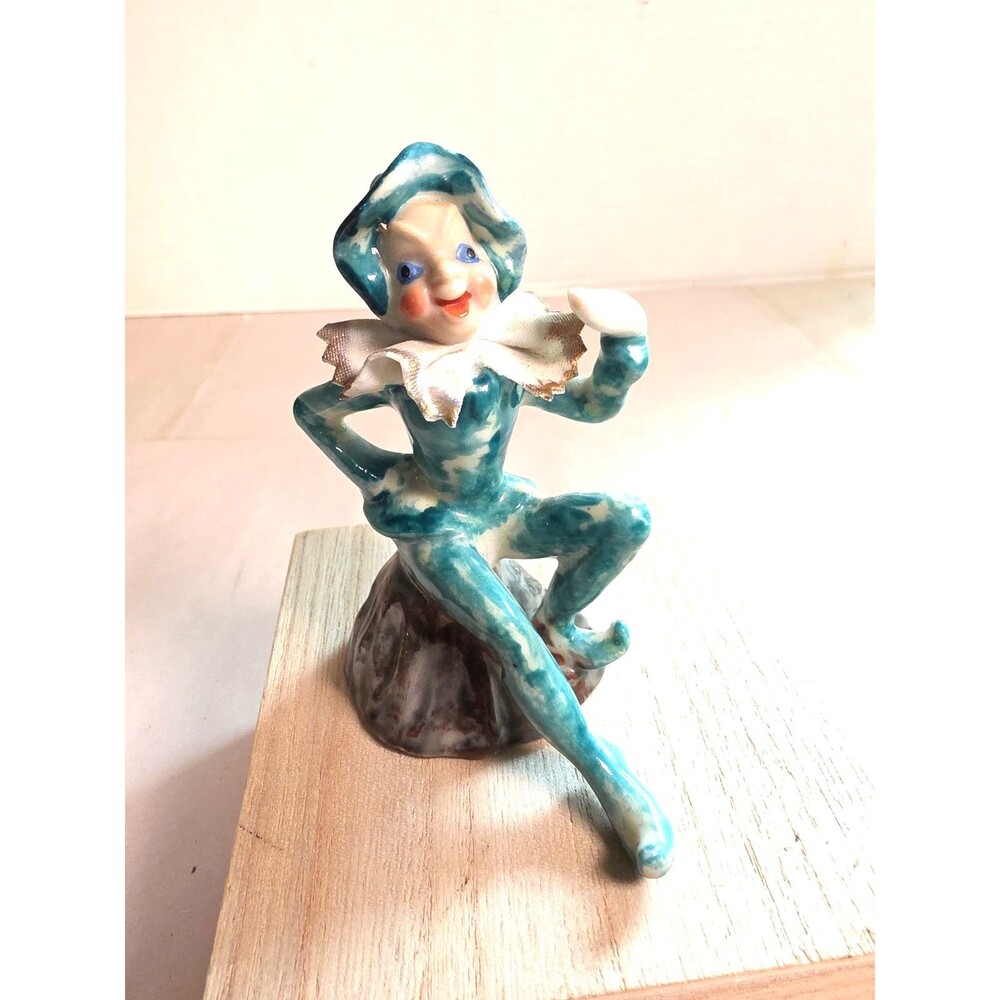 1950s Vintage Green And White Ceramic Pixie Elf Figurine Occupied Japan - 3.75"